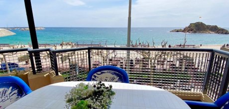 BL 121 Apartamento vacacional para 6 personas con vistas al mar en el paseo marítimo de Blanes en la Costa Brava