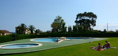 ES 318/6 Ferienbungalow für 6 Personen mit Schwimmbad in l`Estartit an der Costa Brava
