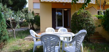 EC 104/1 Apartment for 4 persons in l'Escala on the Costa Brava