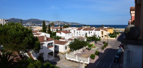 AM 112/2 Ferienwohnung für 4/6 Personen in Empuriabrava an der Costa Brava mit Panoramablick auf das Meer