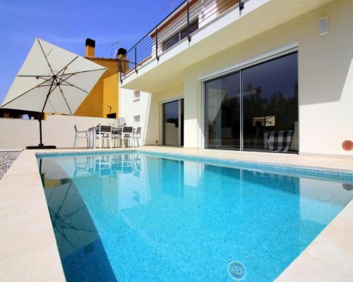 Spanien Costa Brava Ferienhaus mit Pool