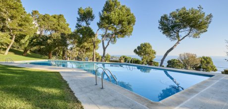 PA 333/4 Exklusives Ferienhaus für 8 Personen mit Schwimmbad in Llafranc an der Costa Brava