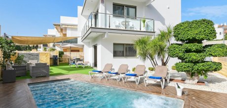 JV 912 Exklusive Ferienvilla für 10 Personen mit einem privaten Pool in Javea an der Costa Blanca