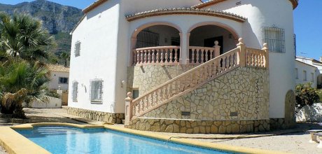 DE 404 Ferienvilla für 4 Personen mit einem privaten Pool in Dénia an der Costa Blanca