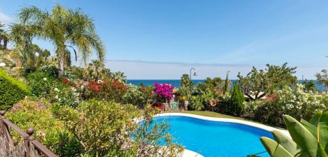 AL 126/4 Exklusive Ferienwohnung für 4 Personen mit Schwimmbad und Meerblick bei Altea an der Costa Blanca