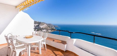 RS 123/4 Apartamento para 4 personas con piscina y vistas al mar en Roses en la Costa Brava en España