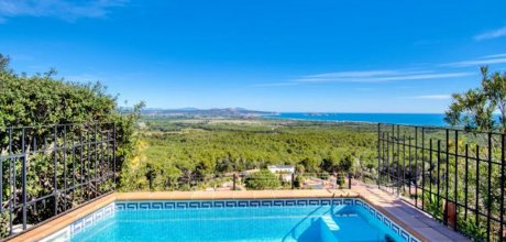 PP 604 Moderne Ferienvilla für 6 Personen mit privatem Pool und Meerblick am Playa de Pals an der Costa Brava