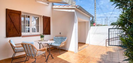 EC 227 Modern holiday home for 6 persons in l'Escala on the Costa Brava