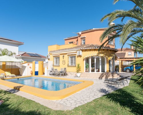 Ferienhaus in Dénia Costa Blanca mit privatem Pool