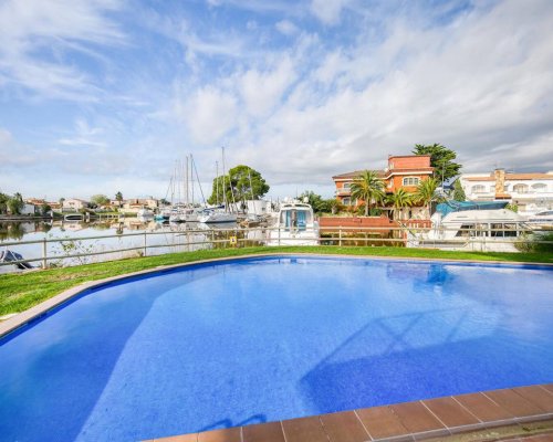 Ferienwohnung mit Schwimmbad in Santa Margarita zu vermieten