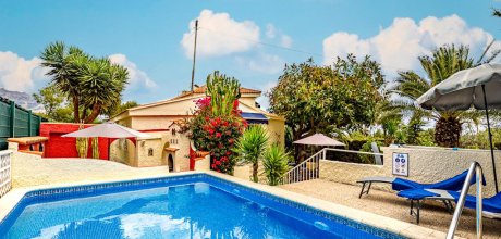 AL 410 Strandnahes Ferienhaus für 4 Personen mit privatem Pool & Meerblick bei Altea an der Costa Blanca