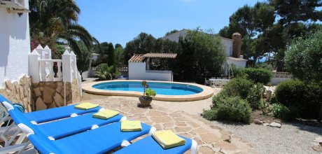MO 610 Modernes Ferienhaus für 6 Personen mit privatem Pool in Moraira an der Costa Blanca in Spanien