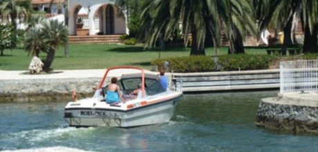 AM 281 Casa de pescadores mediterránea para 8 personas en Empuriabrava, Costa Brava con amarre privado