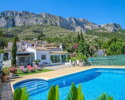 Ferienvilla in Denia Costa Blanca mit privatem Pool und Meerblick für 8 Personen mieten