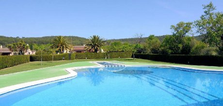 ES 305/4 Ferienhaus für 4/5 Personen mit Schwimmbad in l`Estartit Costa Brava