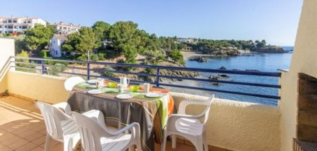 LA 291/1 Ferienhaus für 10 Personen mit Meerblick in Llançà an der Costa Brava
