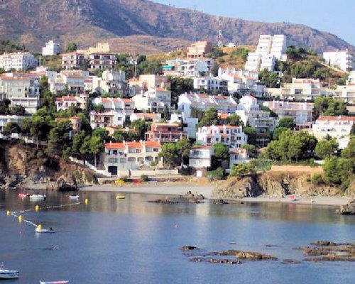 Holiday homes Costa Brava on the beach