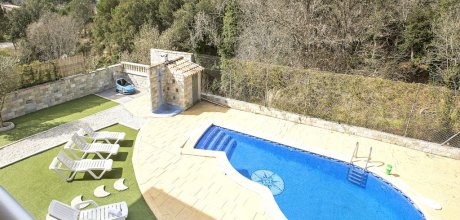 LL 912 Moderne Ferienvilla für 10 Personen mit einem privaten Pool bei Lloret de Mar an der Costa Brava
