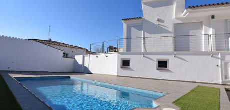 AM 409 Ferienvilla für 4/6 Personen mit einem privaten Pool in Empuriabrava an der Costa Brava