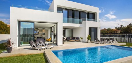 CL 827 Exklusive Ferienvilla für 8 Personen mit einem privaten Pool in Calpe an der Costa Blanca