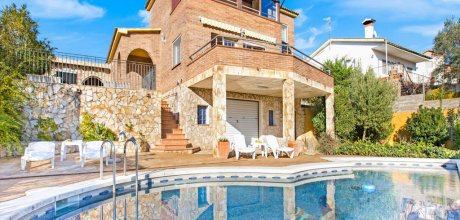 LL 629 Ferienvilla für 6/8 Personen mit privatem Pool bei Lloret de Mar an der Costa Brava