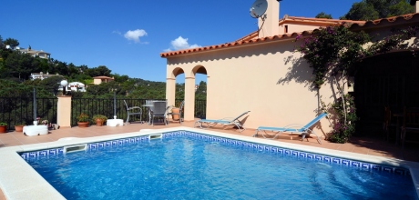 BG 612 Ferienvilla für 6 Personen mit privatem Pool in Sa Tuna an der Costa Brava