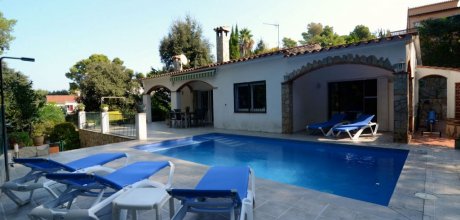 PP 616 Ferienvilla für 6 Personen mit privatem Pool am Playa de Pals an der Costa Brava